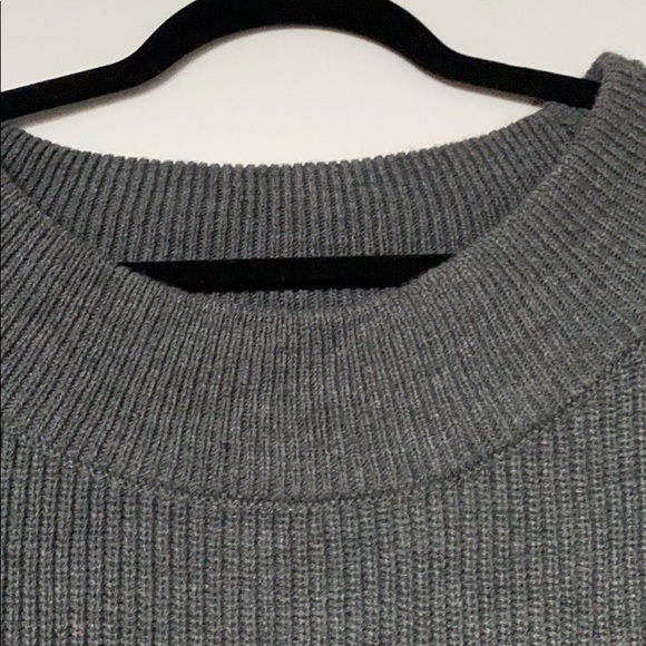 Knit off the shoulder sweater - Picture 3 of 4